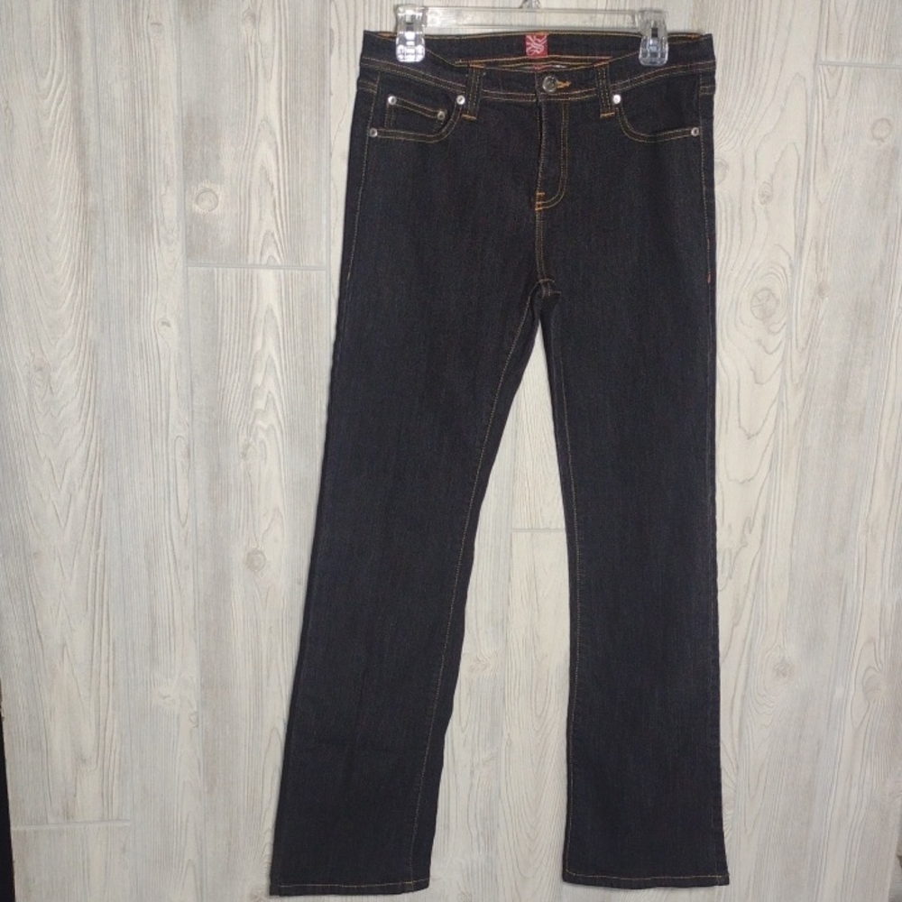 NWOT: Mid-Rise Soho Babe Jeans